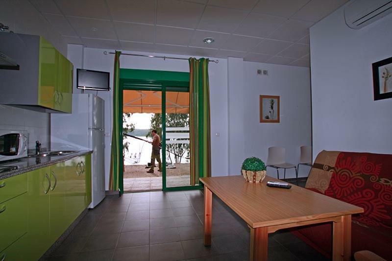 Apartamentos Villa Vacacional Castuera Exterior photo
