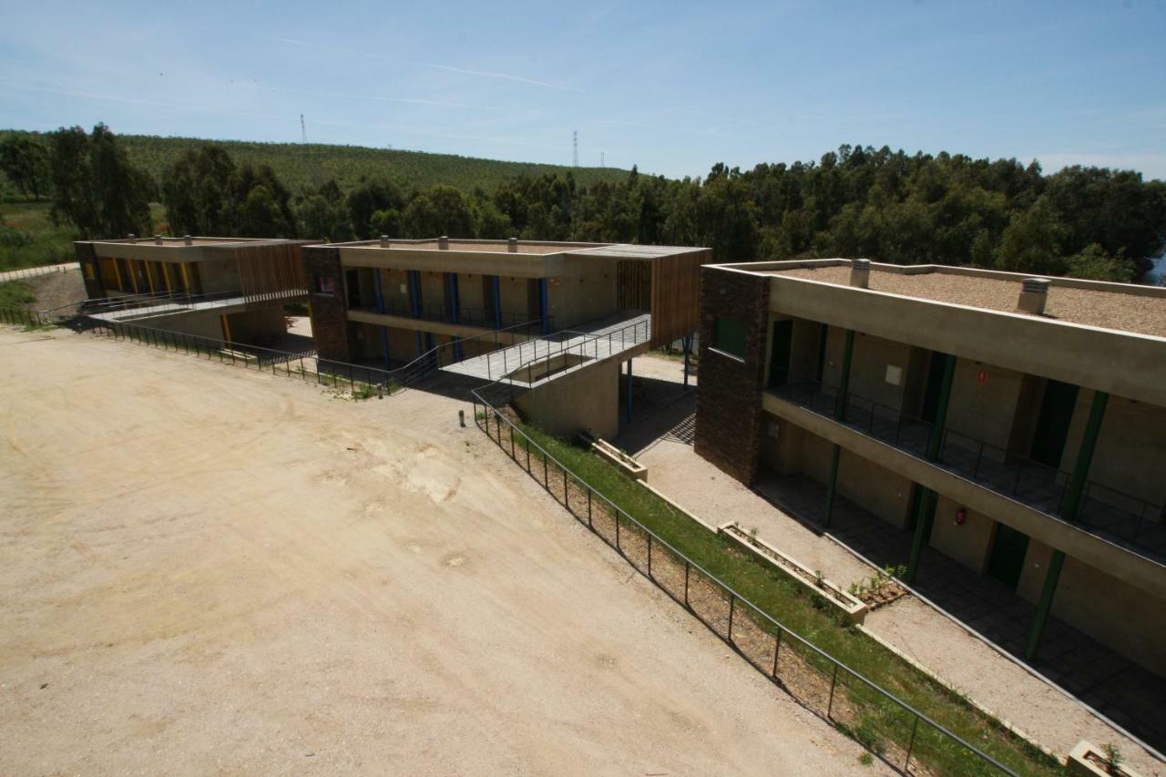 Apartamentos Villa Vacacional Castuera Exterior photo